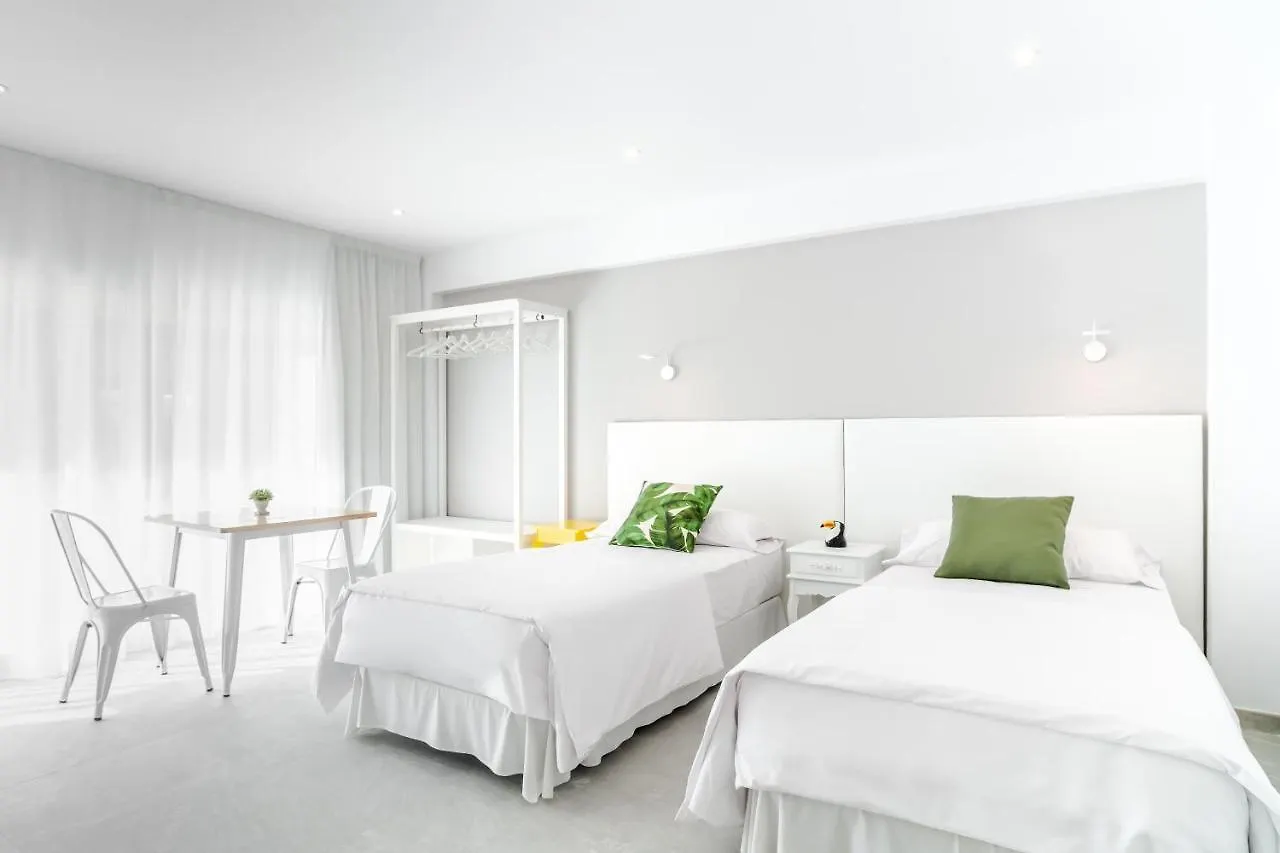 Inner Kompas Studios - Adults Only Palma Nova  Spain